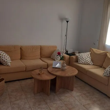 بيت للعطل Korali سيمي