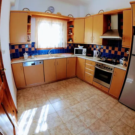 بيت للعطل Korali سيمي